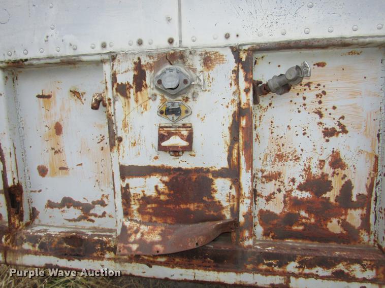 image for item DA3247 1969 Monon dry van trailer