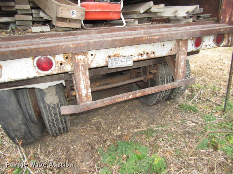 image for item DA3247 1969 Monon dry van trailer