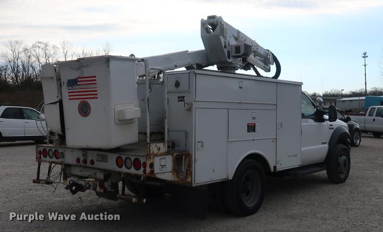 image for item DA6558 2006 Ford F550 bucket truck