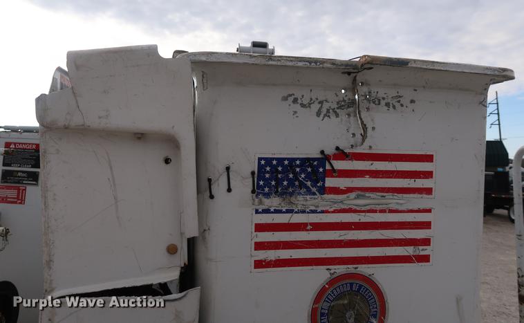 image for item DA6558 2006 Ford F550 bucket truck