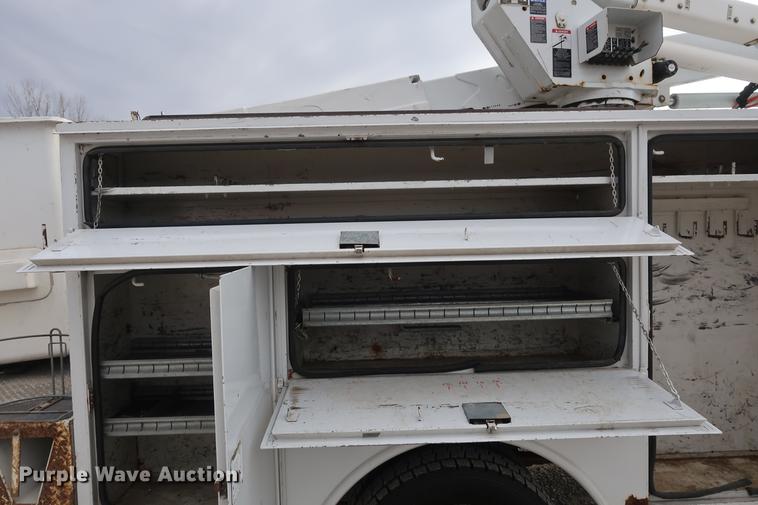 image for item DA6558 2006 Ford F550 bucket truck