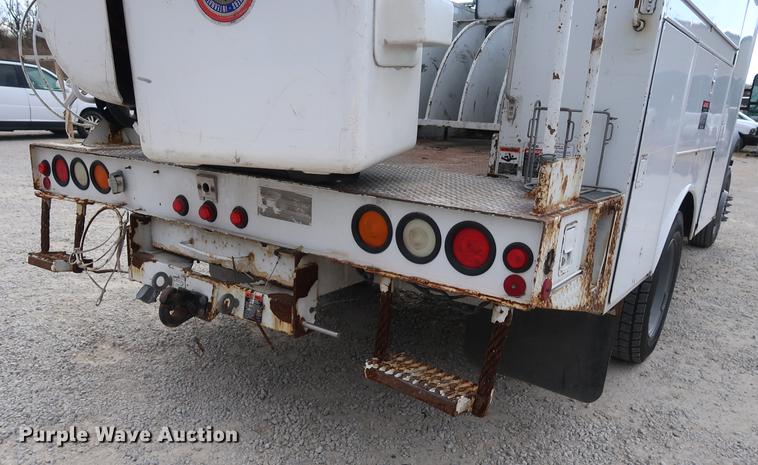 image for item DA6558 2006 Ford F550 bucket truck