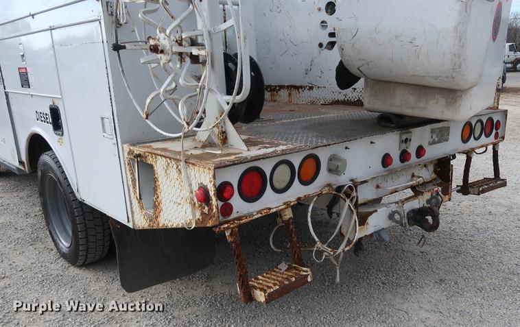 image for item DA6558 2006 Ford F550 bucket truck