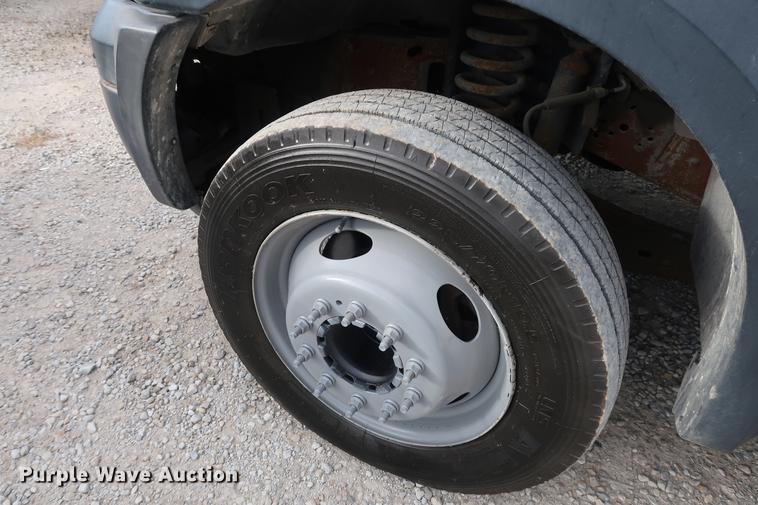 image for item DA6558 2006 Ford F550 bucket truck