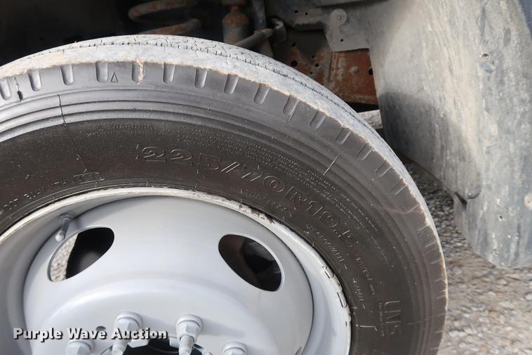 image for item DA6558 2006 Ford F550 bucket truck