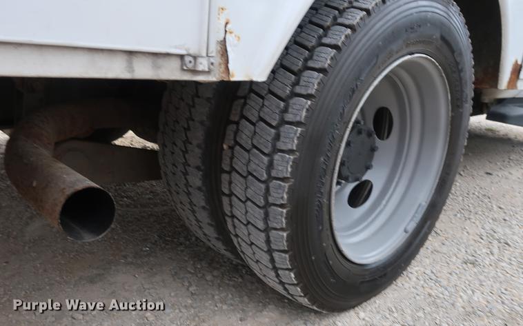 image for item DA6558 2006 Ford F550 bucket truck