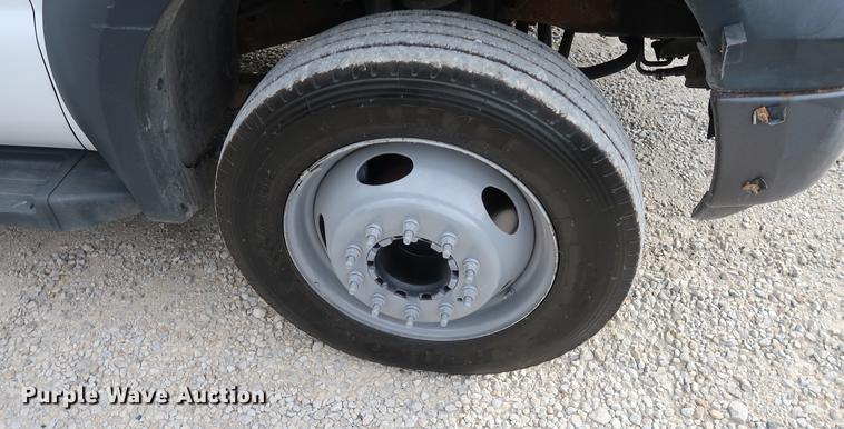 image for item DA6558 2006 Ford F550 bucket truck