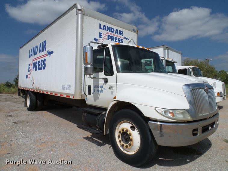 image for item DA6901 2005 International DuraStar 4300 box truck