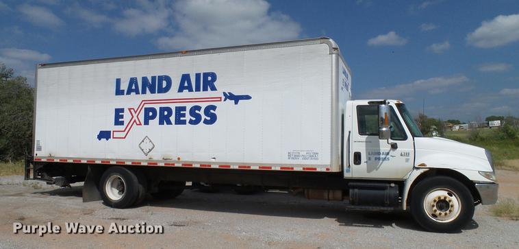 image for item DA6901 2005 International DuraStar 4300 box truck