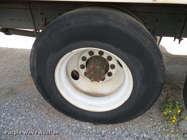 image for item DA6901 2005 International DuraStar 4300 box truck