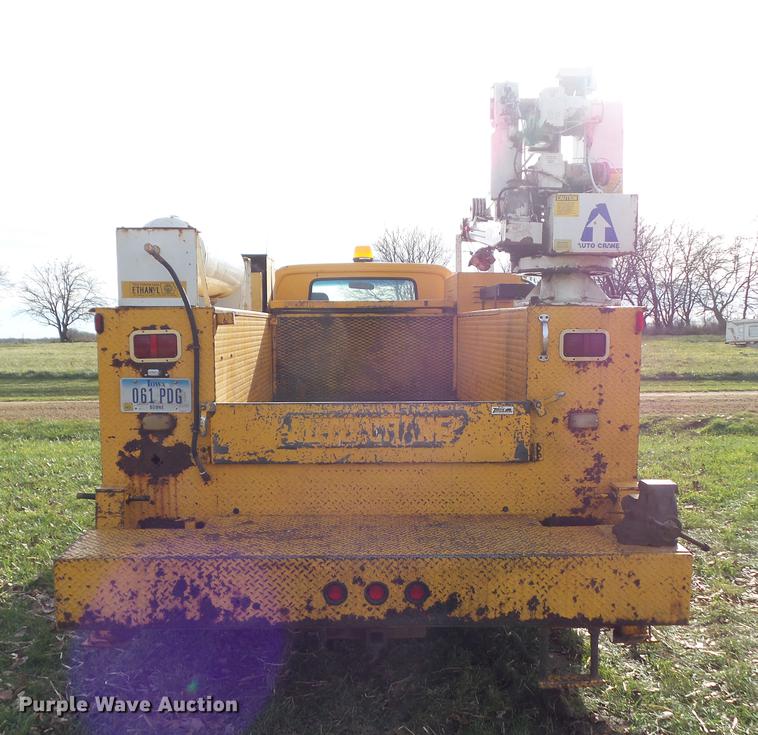 image for item DA7012 1989 Chevrolet 60 service truck with crane