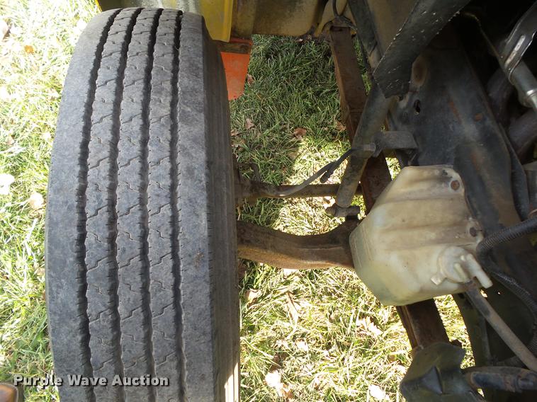 image for item DA7012 1989 Chevrolet 60 service truck with crane