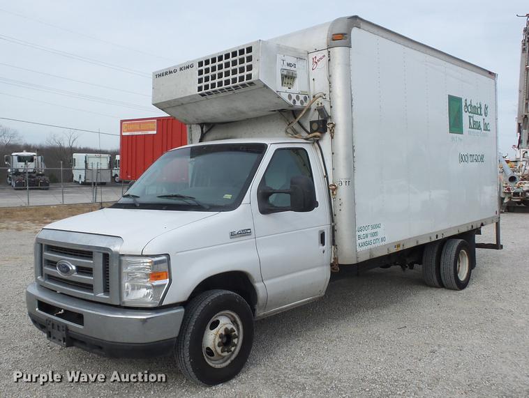 image for item DA8504 2011 Ford Econoline E450 box truck