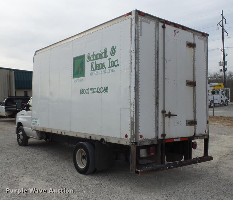 image for item DA8504 2011 Ford Econoline E450 box truck