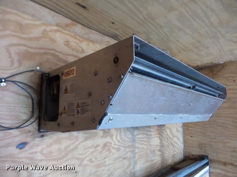 image for item DA8504 2011 Ford Econoline E450 box truck