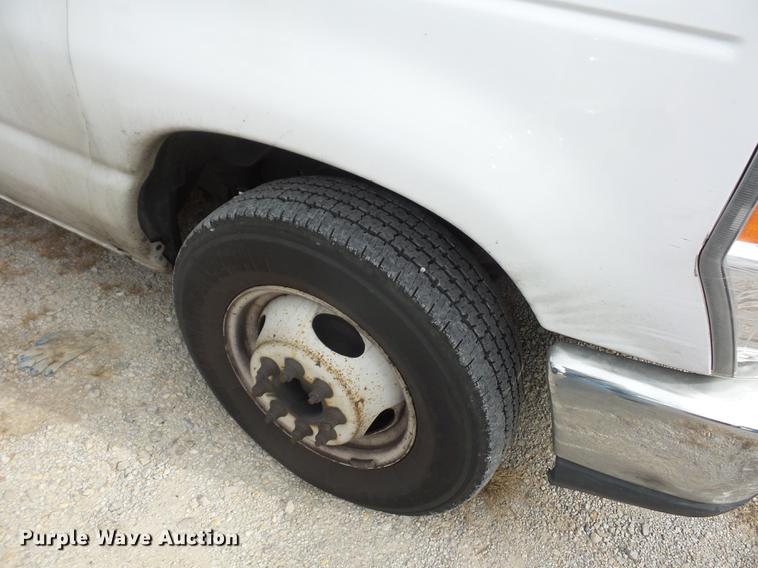 image for item DA8504 2011 Ford Econoline E450 box truck