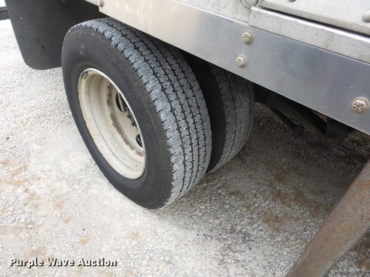 image for item DA8504 2011 Ford Econoline E450 box truck