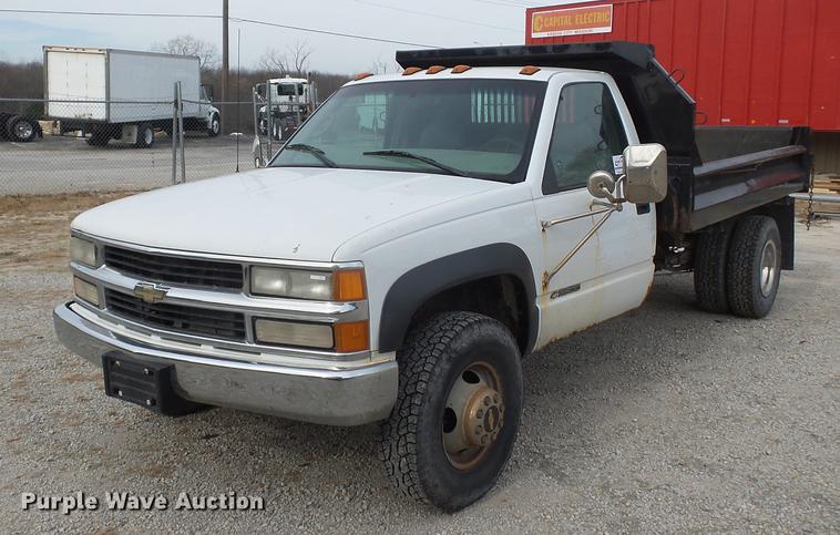 image for item DA8505 2000 Chevrolet 3500 dump bed pickup truck