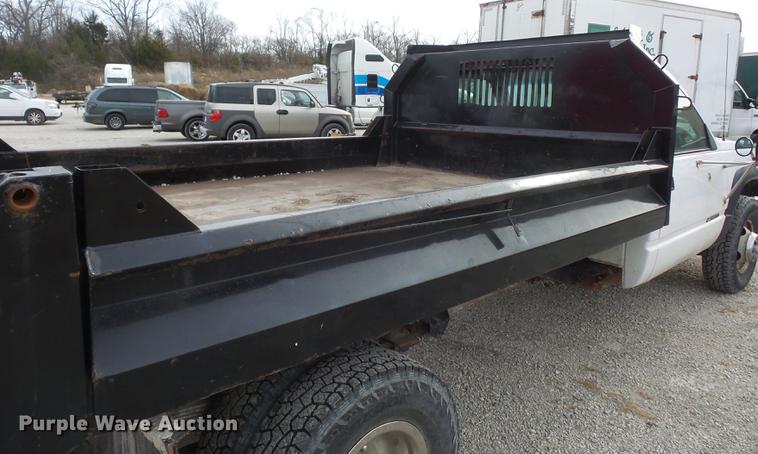 image for item DA8505 2000 Chevrolet 3500 dump bed pickup truck