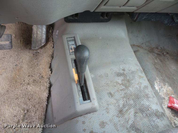 image for item DA8505 2000 Chevrolet 3500 dump bed pickup truck