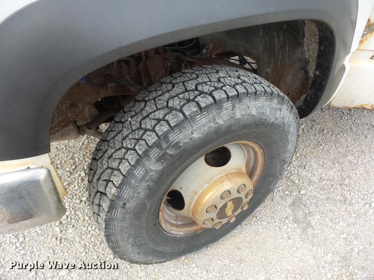 image for item DA8505 2000 Chevrolet 3500 dump bed pickup truck