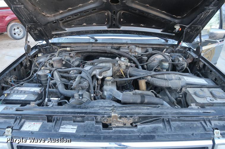 image for item DA8520 1989 Ford F250 XLT pickup truck