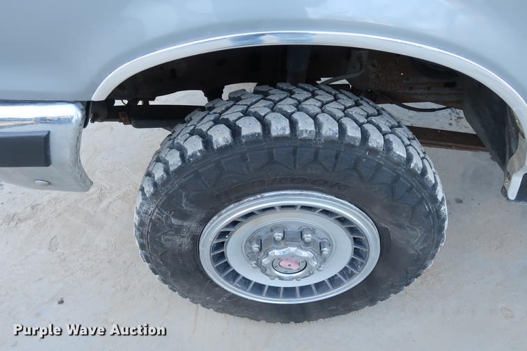 image for item DA8520 1989 Ford F250 XLT pickup truck