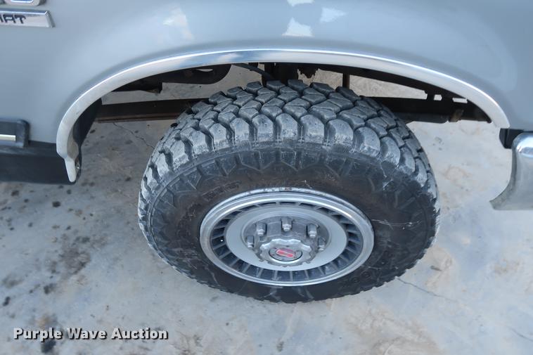 image for item DA8520 1989 Ford F250 XLT pickup truck