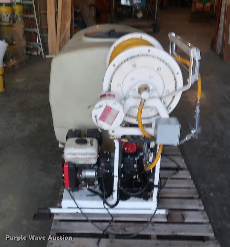 image for item DA8521 Water pump