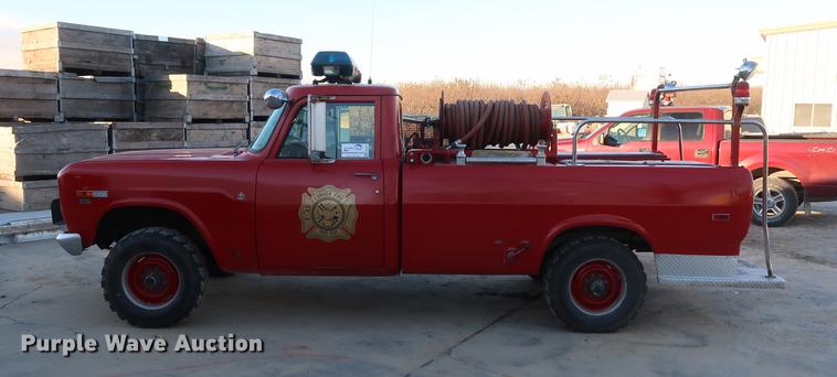 image for item DA8522 1970 International 1200 Scout fire truck
