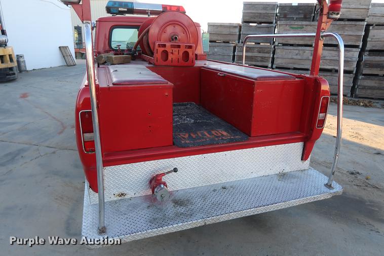 image for item DA8522 1970 International 1200 Scout fire truck