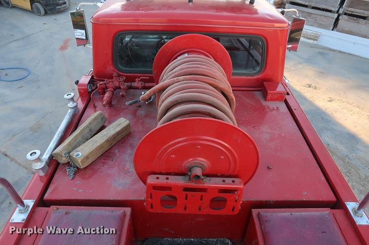 image for item DA8522 1970 International 1200 Scout fire truck