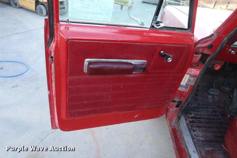 image for item DA8522 1970 International 1200 Scout fire truck