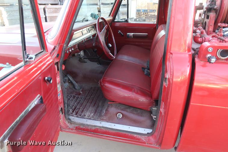 image for item DA8522 1970 International 1200 Scout fire truck