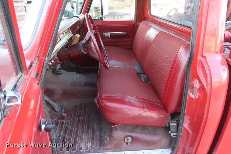 image for item DA8522 1970 International 1200 Scout fire truck