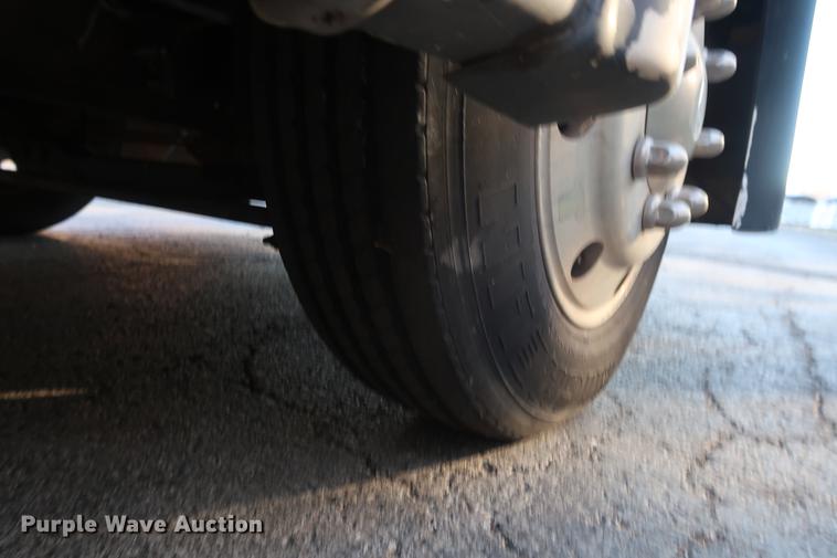 image for item DA8524 2004 Workhorse W22 mobile medical clinic RV