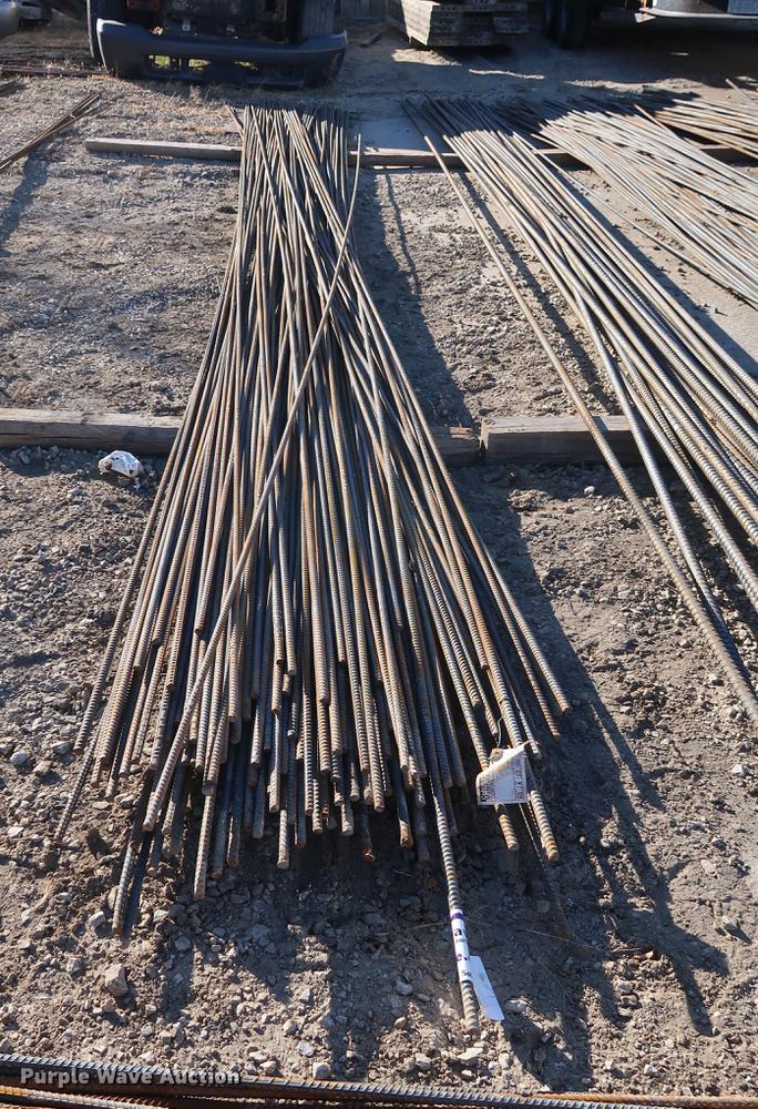 (120) 22.5'L x 1/2" rebar in Grain Valley, MO Item DA8569 sold