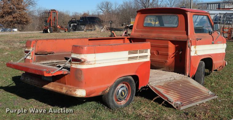 image for item DA8582 1962 Chevrolet Corvair 95