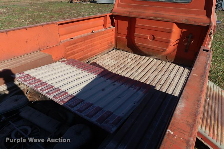 image for item DA8582 1962 Chevrolet Corvair 95