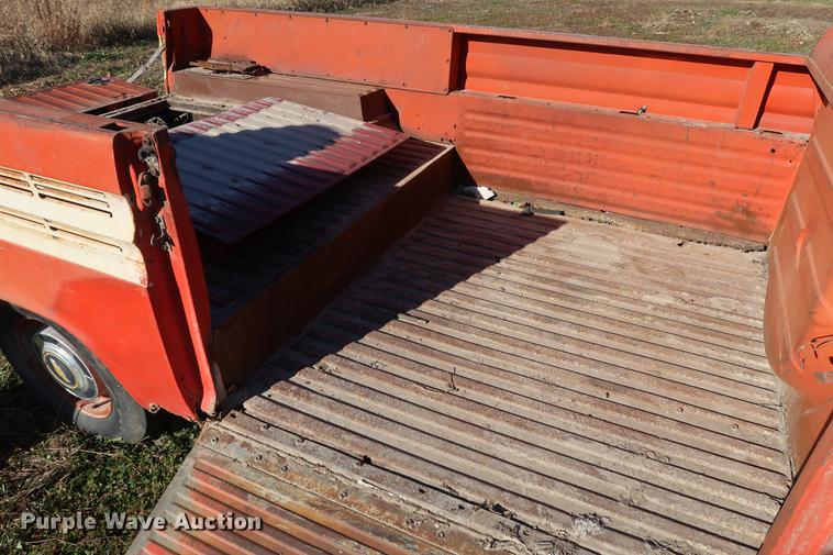 image for item DA8582 1962 Chevrolet Corvair 95