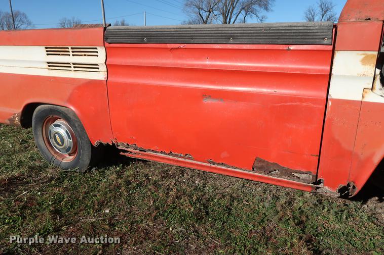 image for item DA8582 1962 Chevrolet Corvair 95