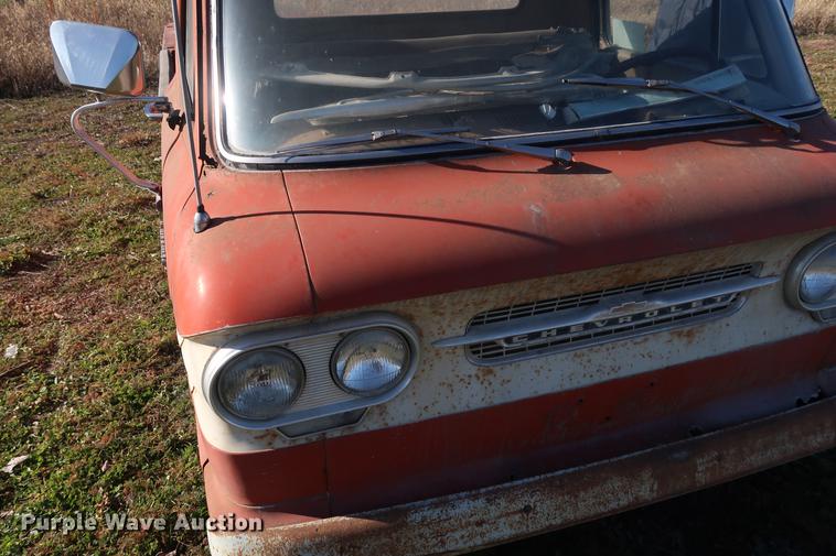 image for item DA8582 1962 Chevrolet Corvair 95