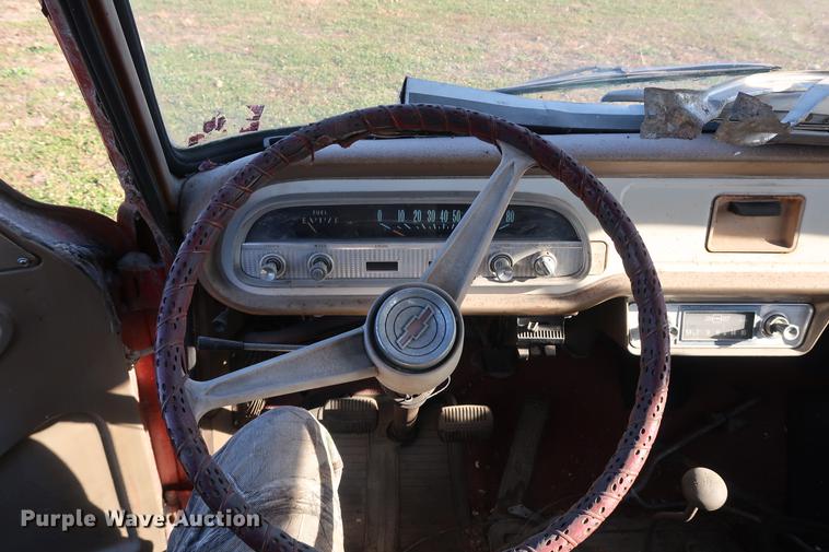 image for item DA8582 1962 Chevrolet Corvair 95