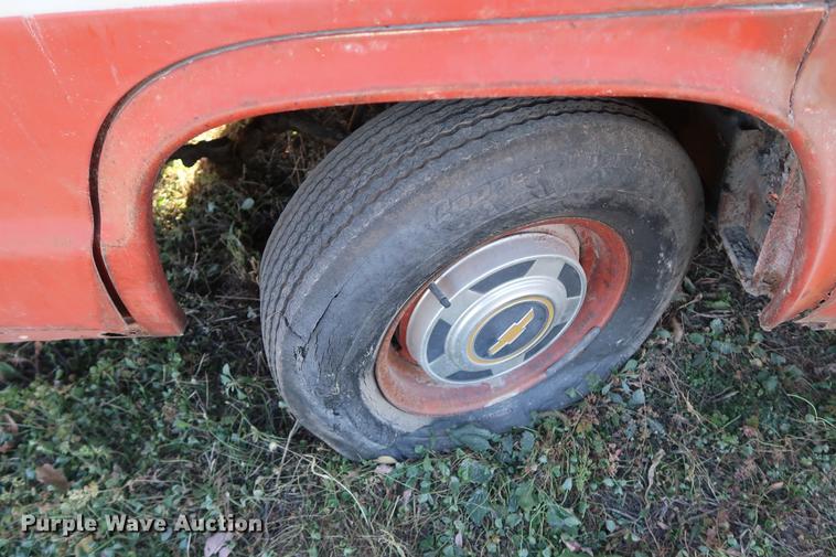 image for item DA8582 1962 Chevrolet Corvair 95