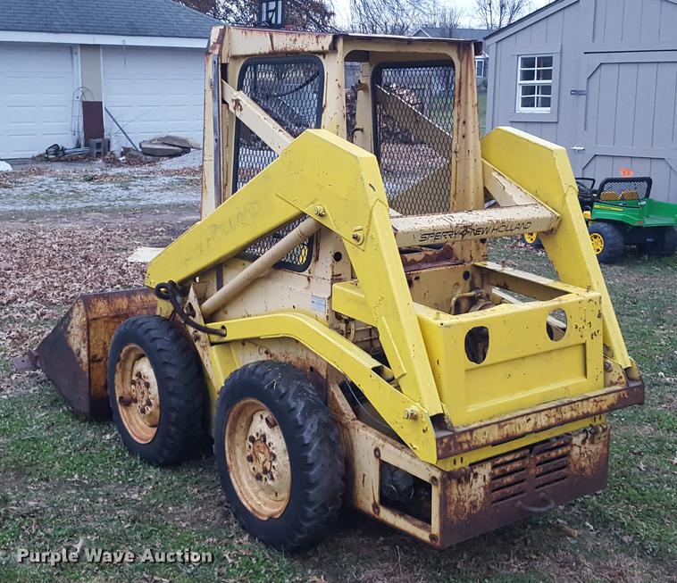 image for item DA8609 1978 New Holland L325 skid steer