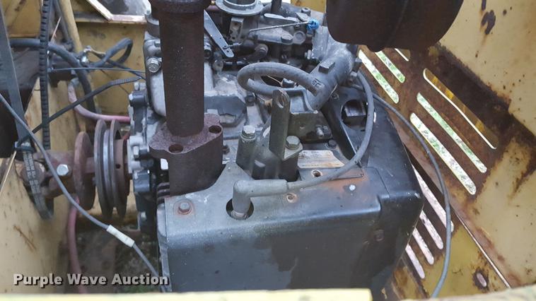 image for item DA8609 1978 New Holland L325 skid steer