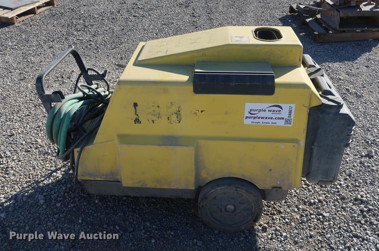 image for item DA8617 Karcher HDS1150 pressure washer