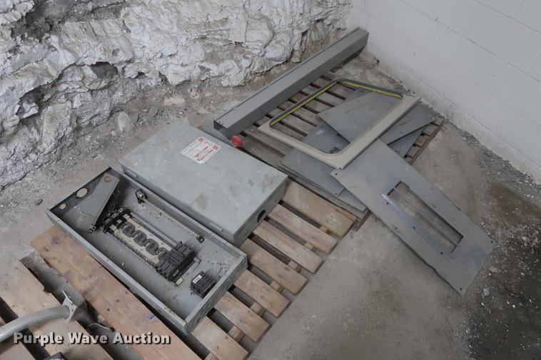 image for item DA8626 Electrical supplies