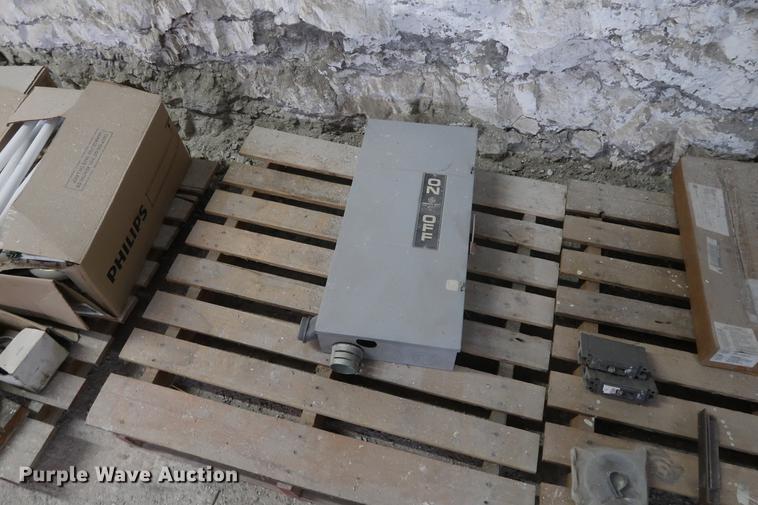 image for item DA8626 Electrical supplies