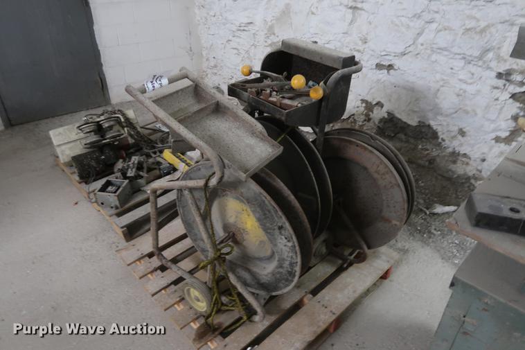 image for item DA8627 (3) banding units